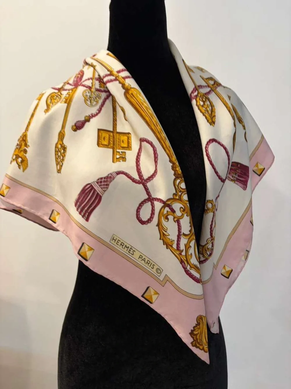 Hermes Scarf Carré 90 100% Silk - LES CLES Multicolor Stole Muffler